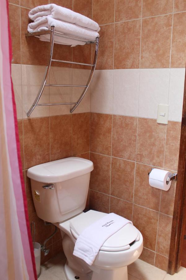 Hotel Posada Chamacuero Comonfort エクステリア 写真