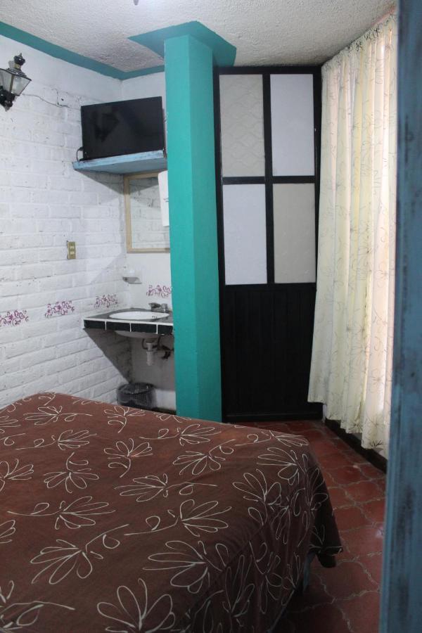 Hotel Posada Chamacuero Comonfort エクステリア 写真