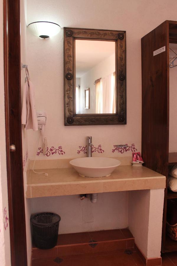 Hotel Posada Chamacuero Comonfort エクステリア 写真