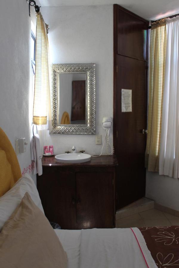 Hotel Posada Chamacuero Comonfort エクステリア 写真